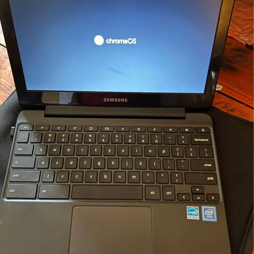 Samsung Chrome Book